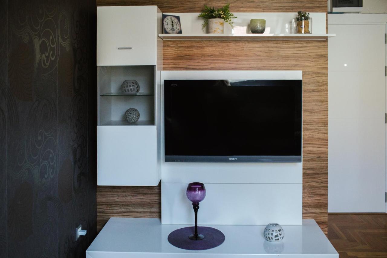 Old Town Flat Apartment Нови Сад Екстериор снимка